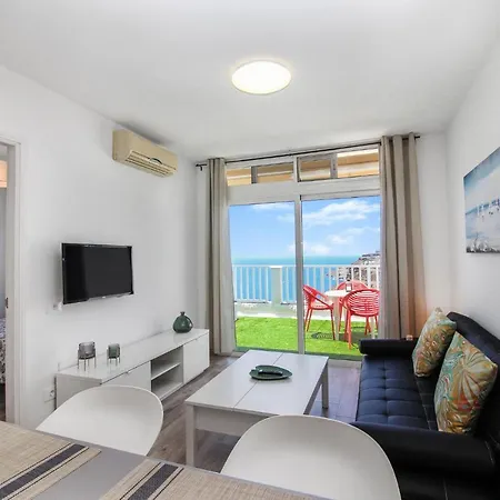 Amadores Views شقة