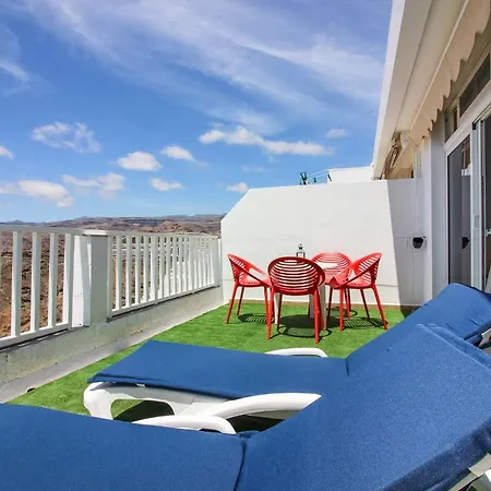 Amadores Views شقة *