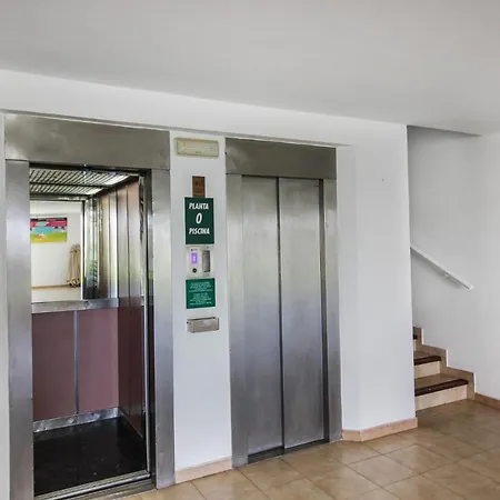 Amadores Views شقة