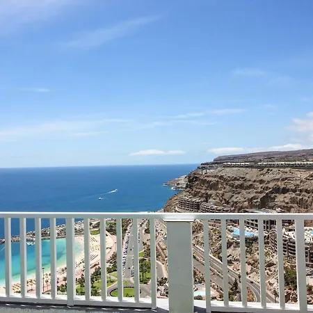 Amadores Views شقة *